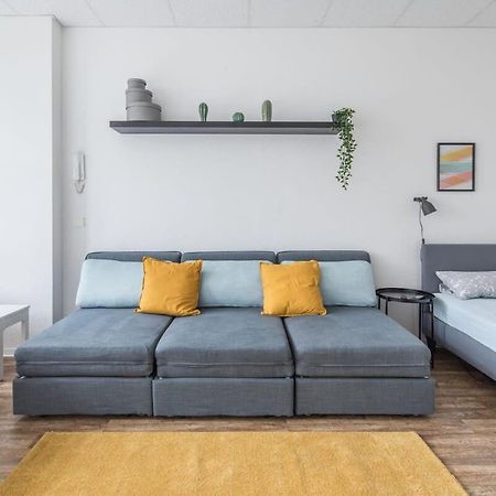 Spacious 2 Bedroom Apartment Hamburg Exterior foto