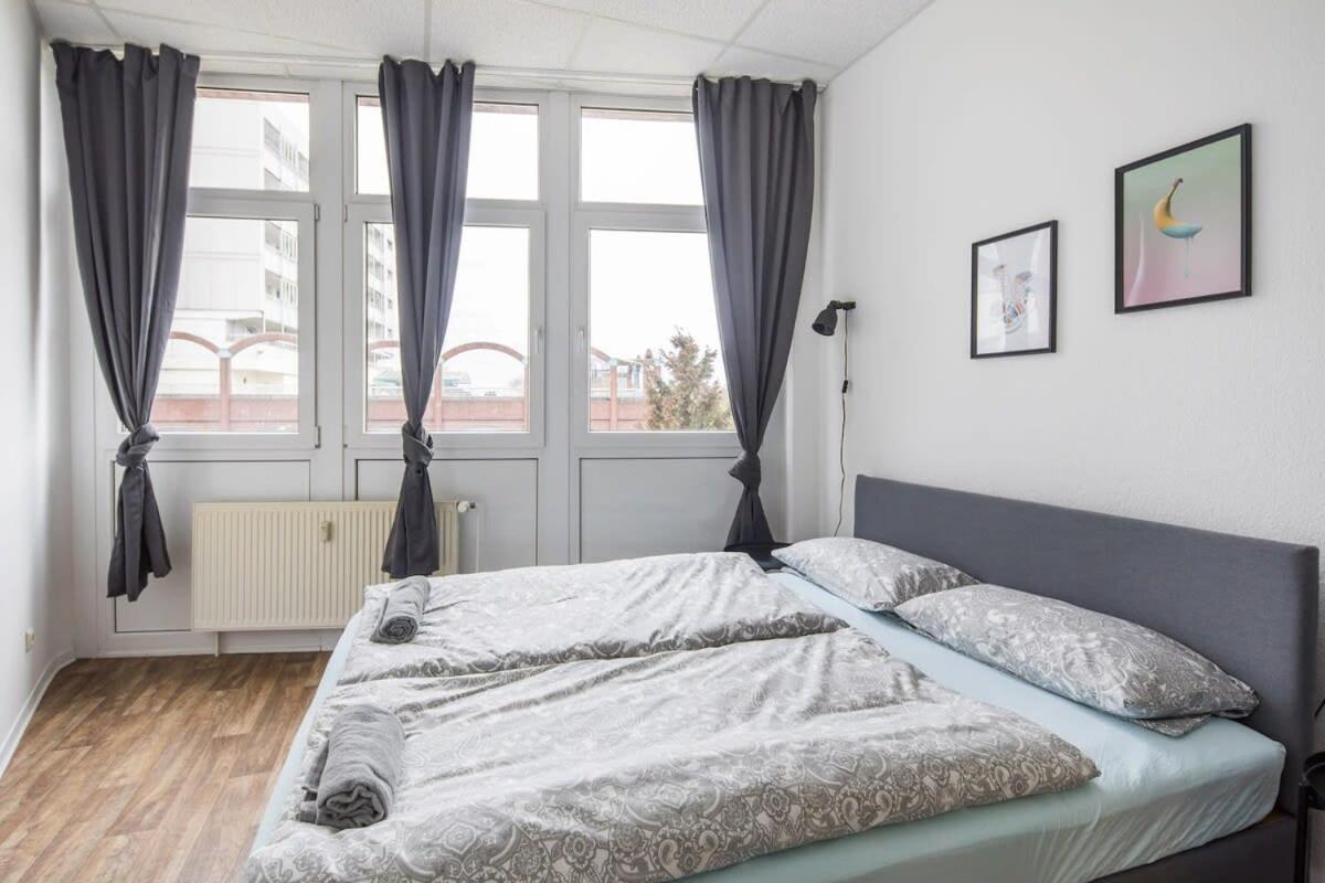 Spacious 2 Bedroom Apartment Hamburg Exterior foto